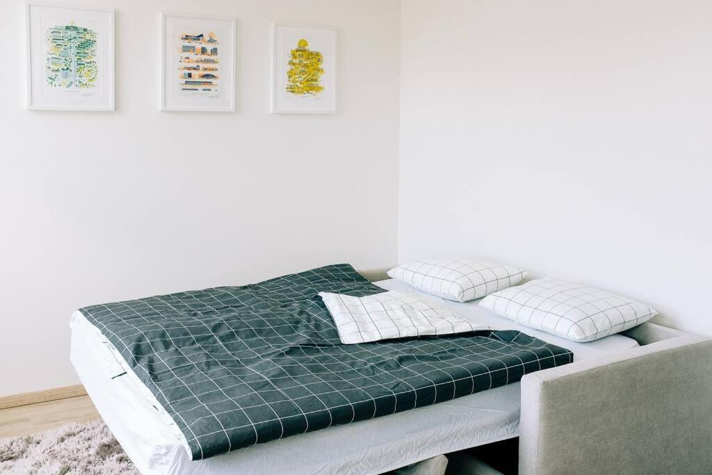 New Studio In Quiet Part Of The City Center Bratislava Dış mekan fotoğraf